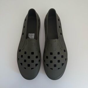 Vans mens 12 olive green perforated slip on rubber shoes water friendly casual